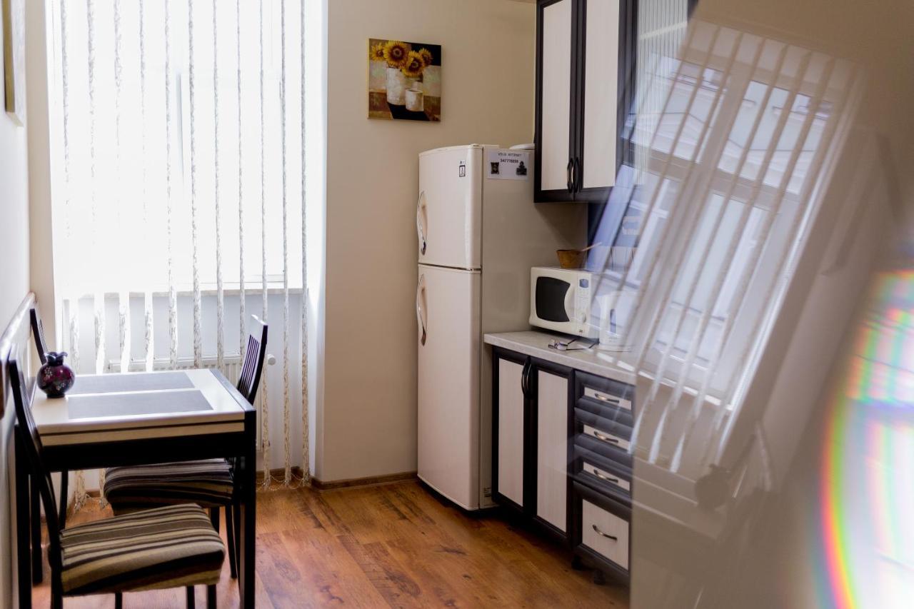 Apartment On Valova Street Lviv Eksteriør bilde