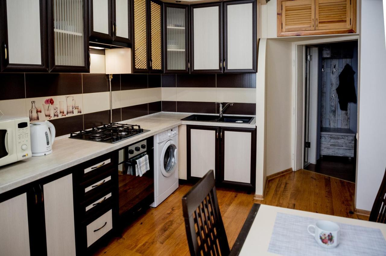 Apartment On Valova Street Lviv Eksteriør bilde