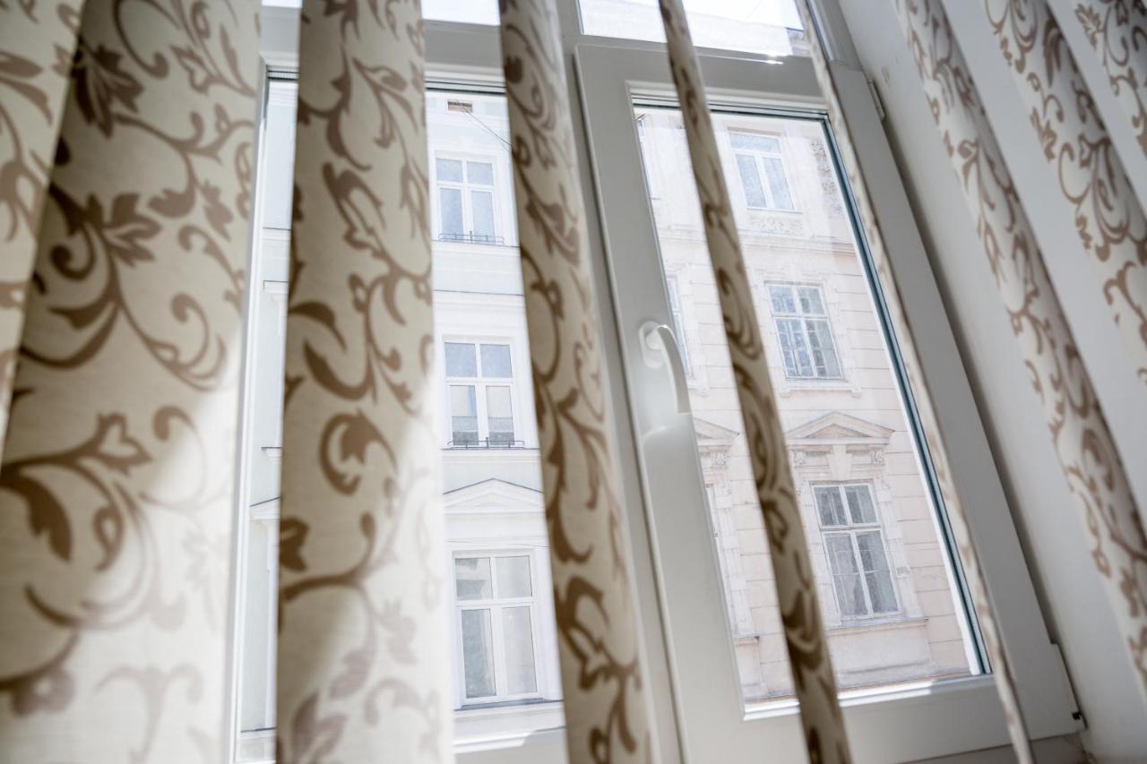 Apartment On Valova Street Lviv Eksteriør bilde
