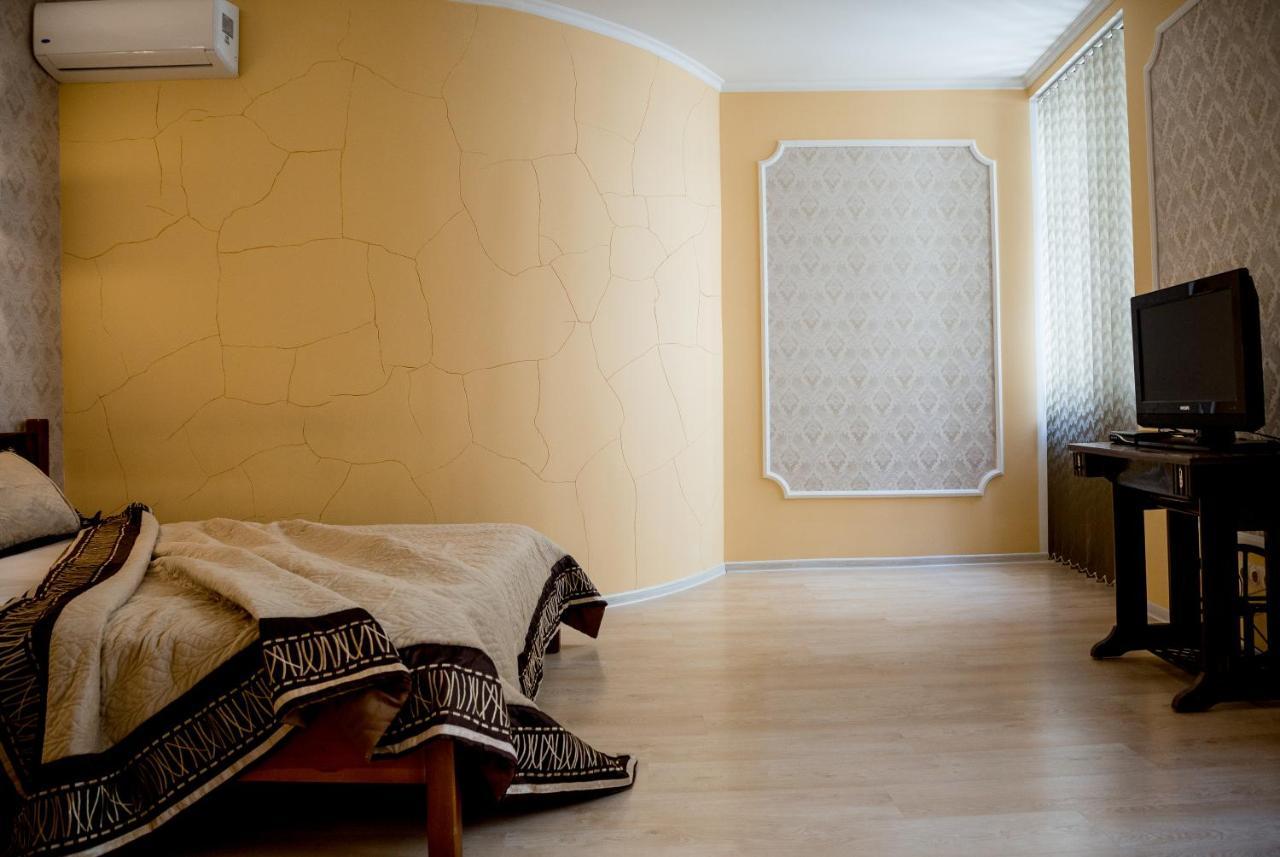 Apartment On Valova Street Lviv Eksteriør bilde